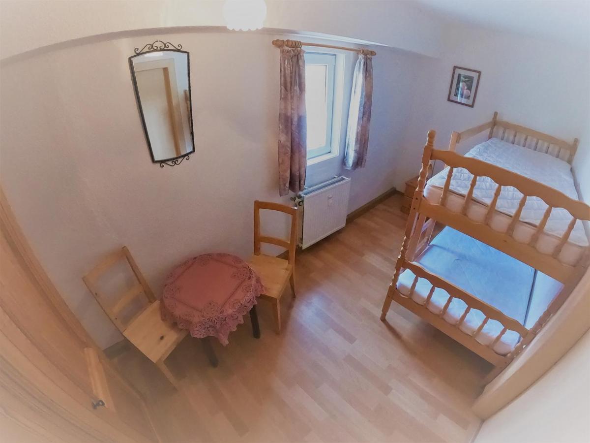 Ferienwohnung Haubner Neukieritzsch Ngoại thất bức ảnh